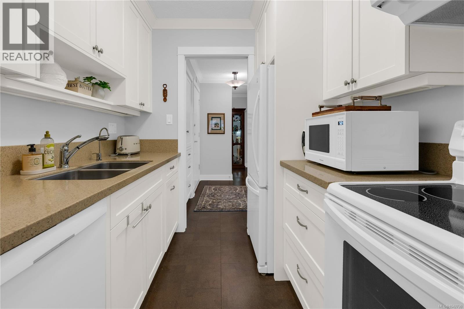 205 2125 Oak Bay Ave, Oak Bay, British Columbia  V8R 1E8 - Photo 10 - 1042730