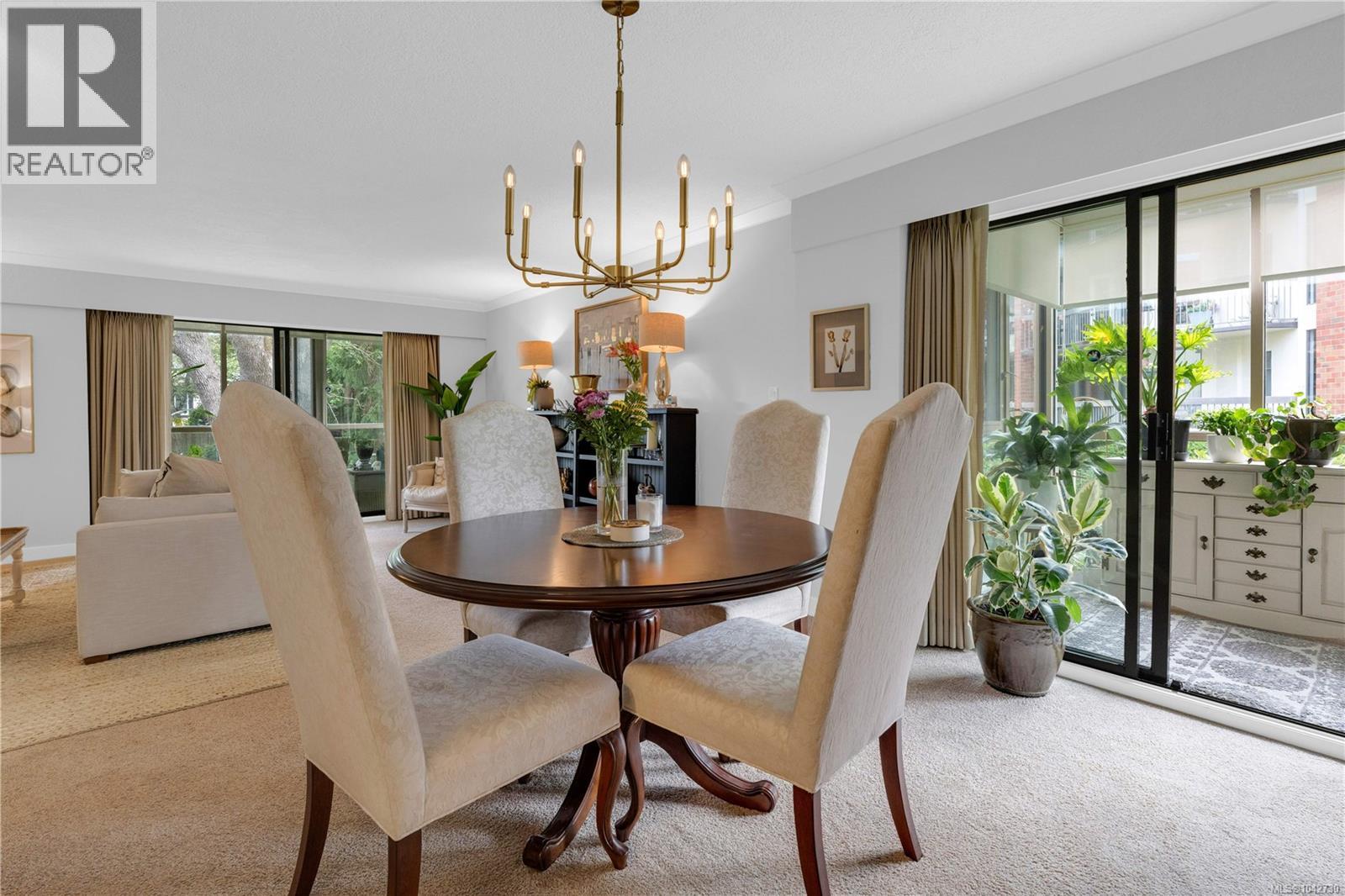 205 2125 Oak Bay Ave, Oak Bay, British Columbia  V8R 1E8 - Photo 6 - 1042730