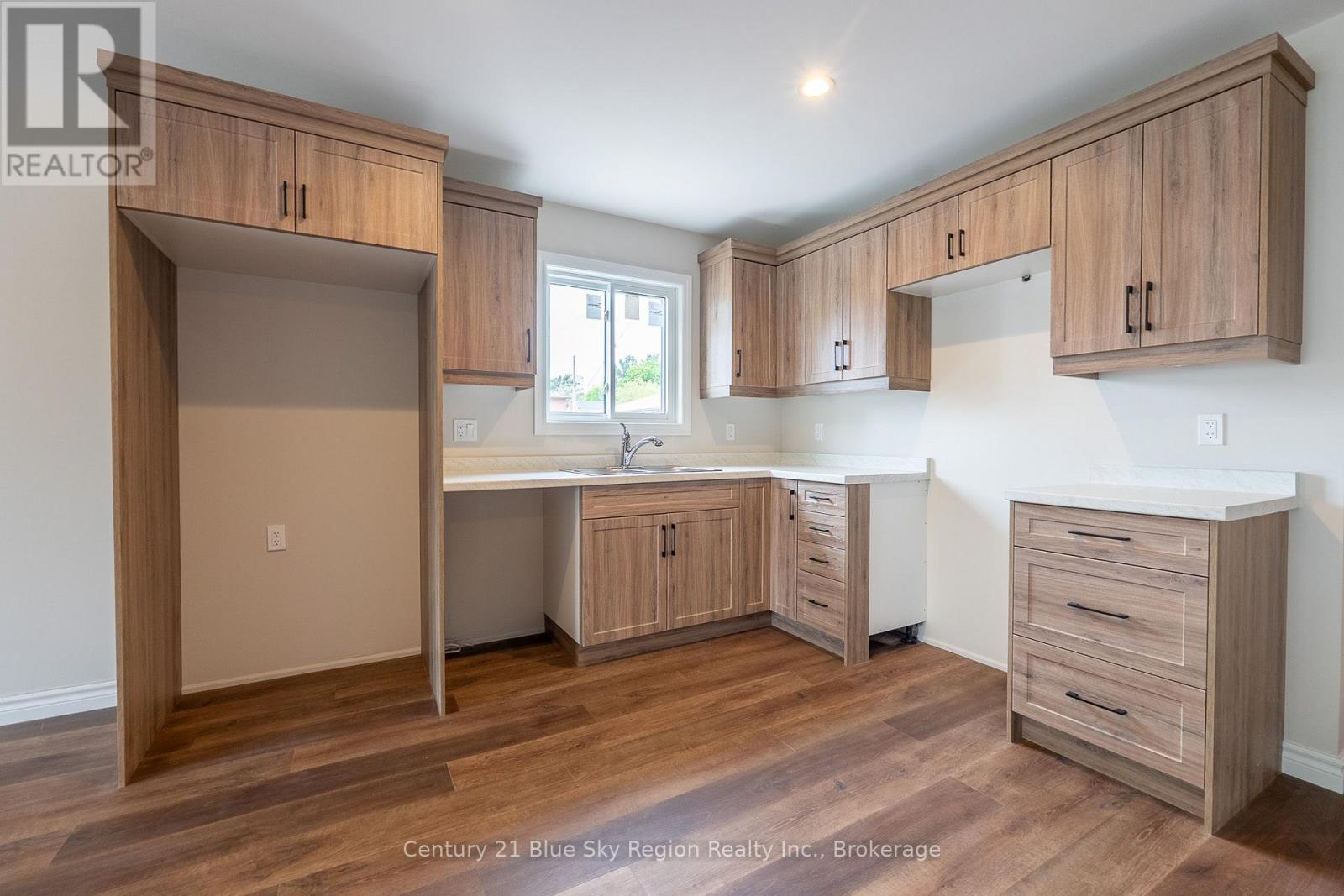1556 Fraser Street, North Bay, Ontario  P1B 3Z2 - Photo 4 - X13542930