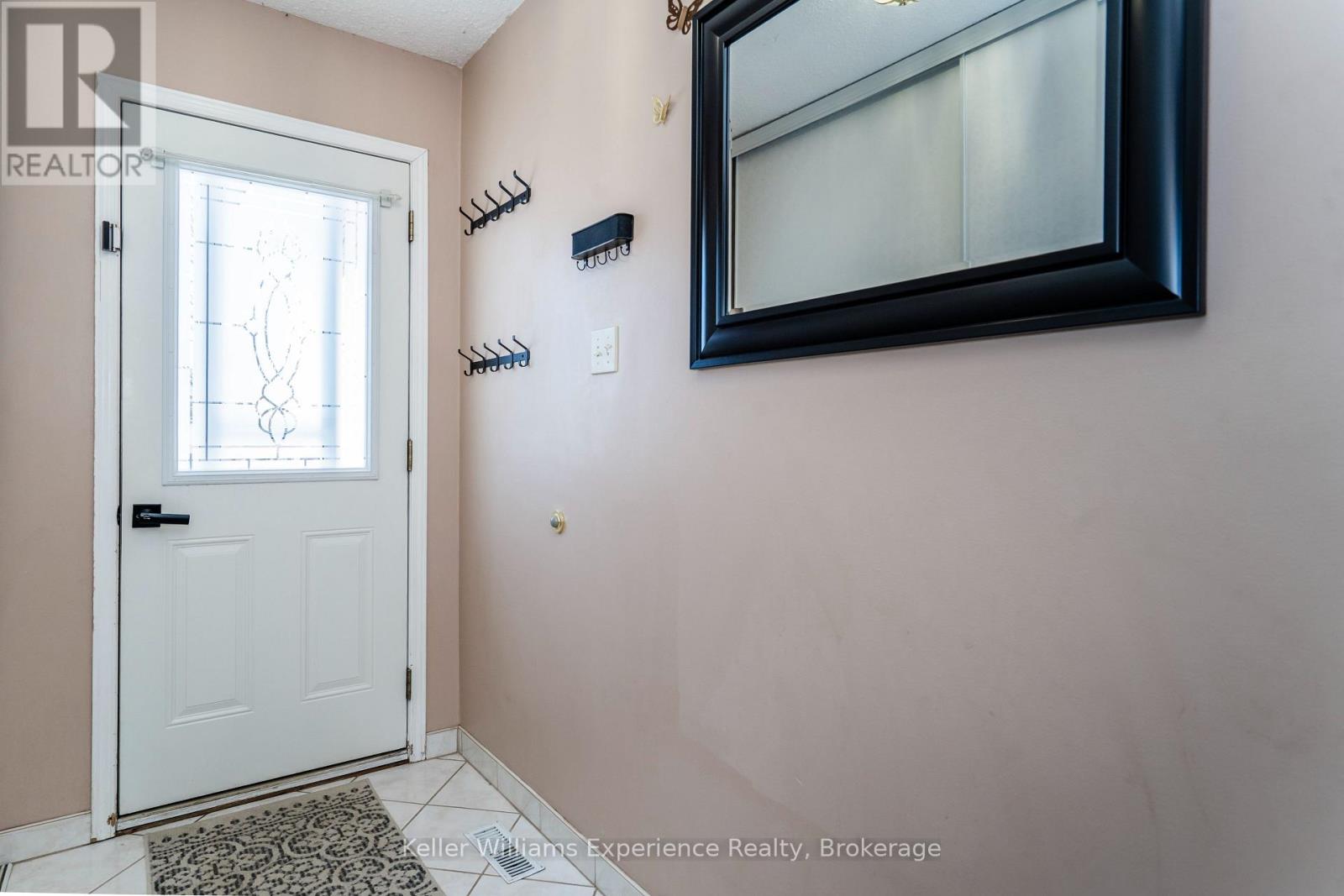 660 Harvey Avenue, Midland, Ontario  L4R 4S2 - Photo 5 - S13543220