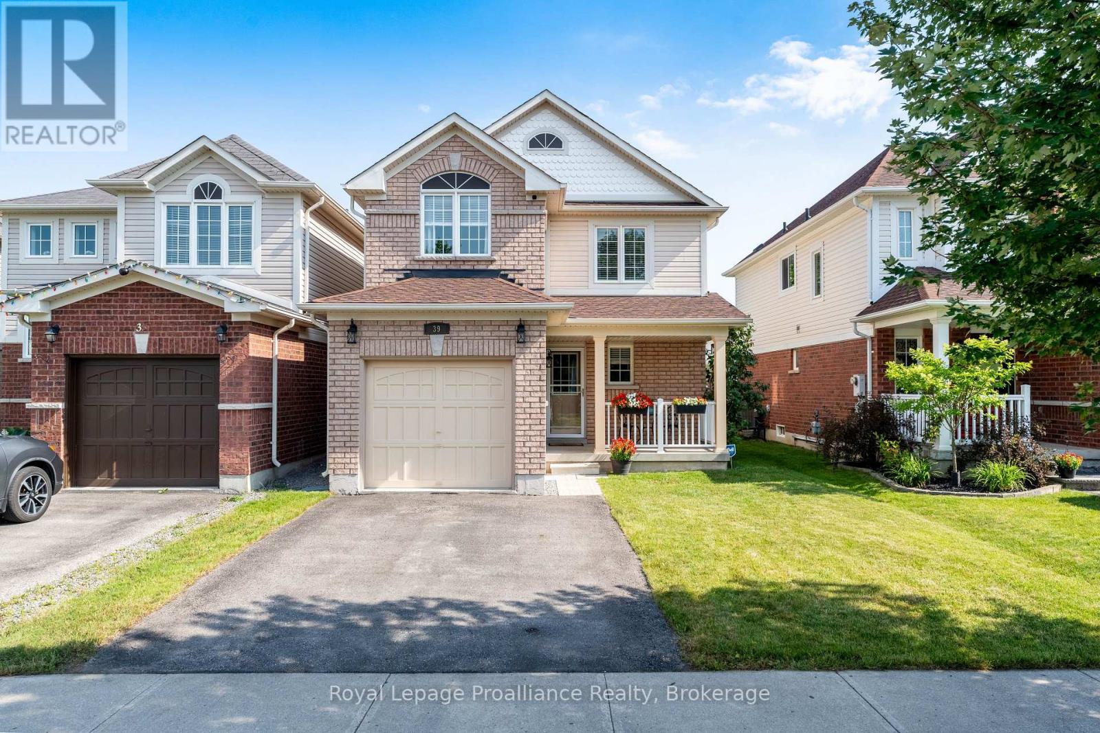39 COURVIER CRESCENT, Clarington, Ontario