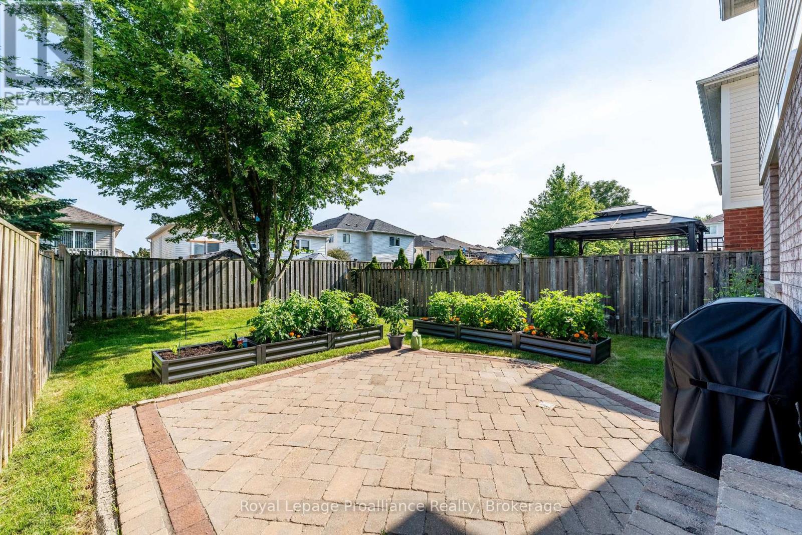 39 Courvier Crescent, Clarington, Ontario  L1C 0E7 - Photo 12 - E13543030