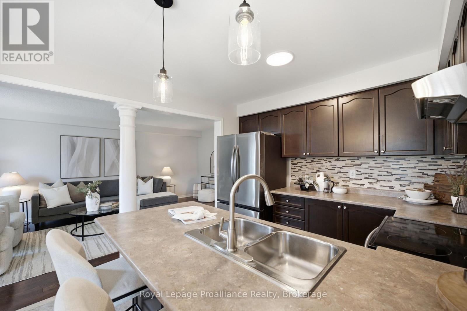39 Courvier Crescent, Clarington, Ontario  L1C 0E7 - Photo 19 - E13543030