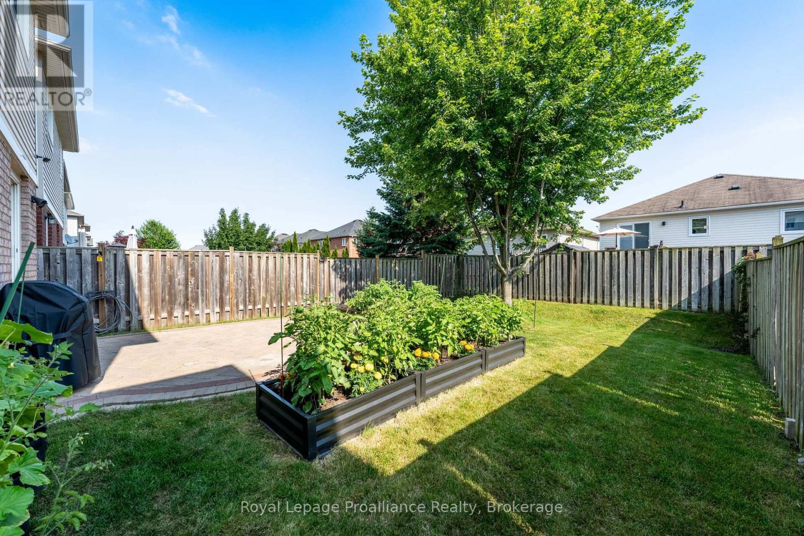 39 Courvier Crescent, Clarington, Ontario  L1C 0E7 - Photo 8 - E13543030