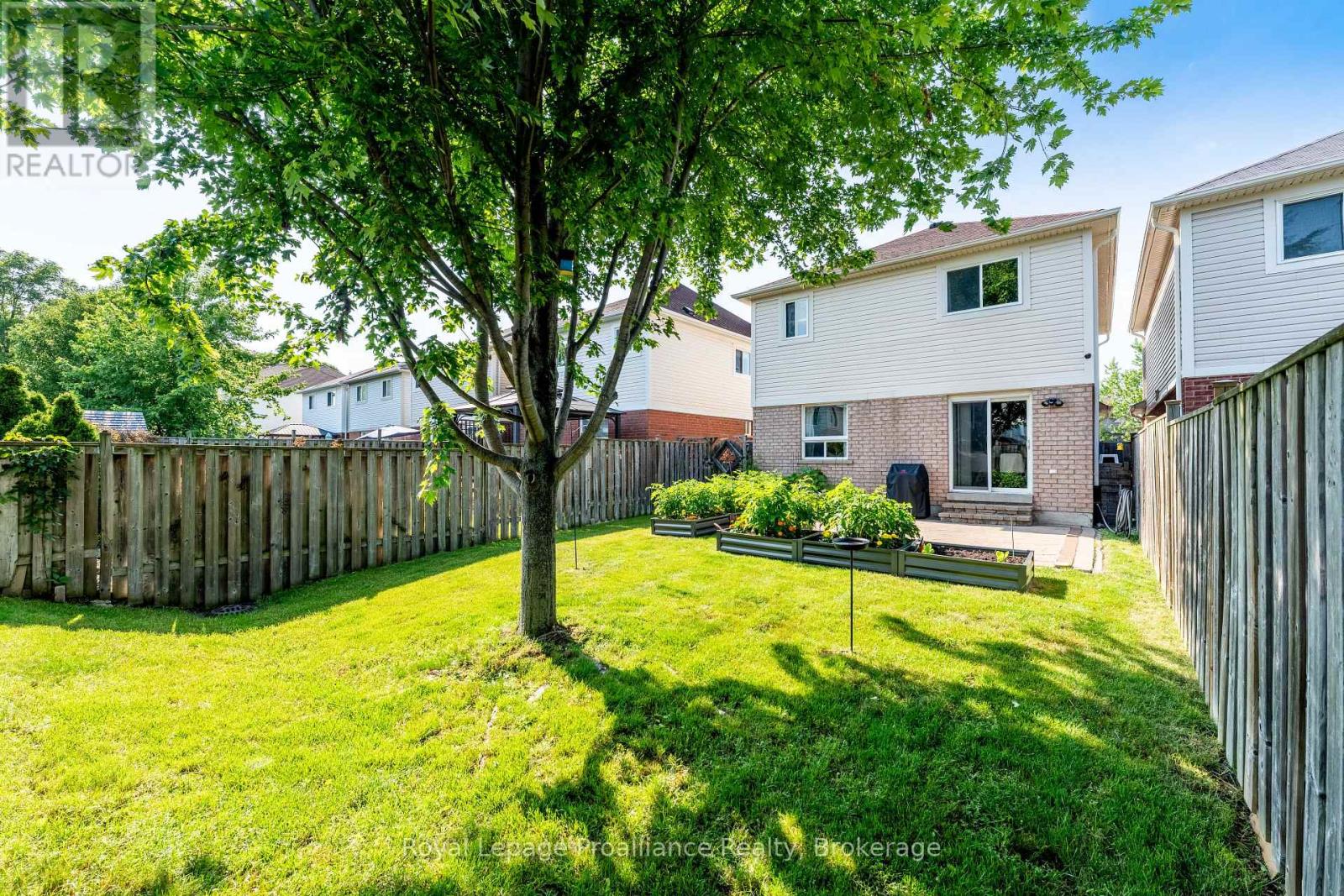 39 Courvier Crescent, Clarington, Ontario  L1C 0E7 - Photo 9 - E13543030