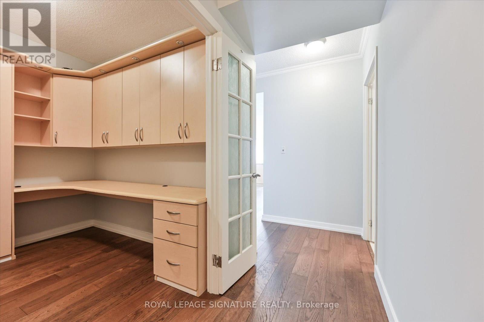 1102 - 5 Mariner Terrace, Toronto, Ontario  M5V 3V6 - Photo 5 - C13542896