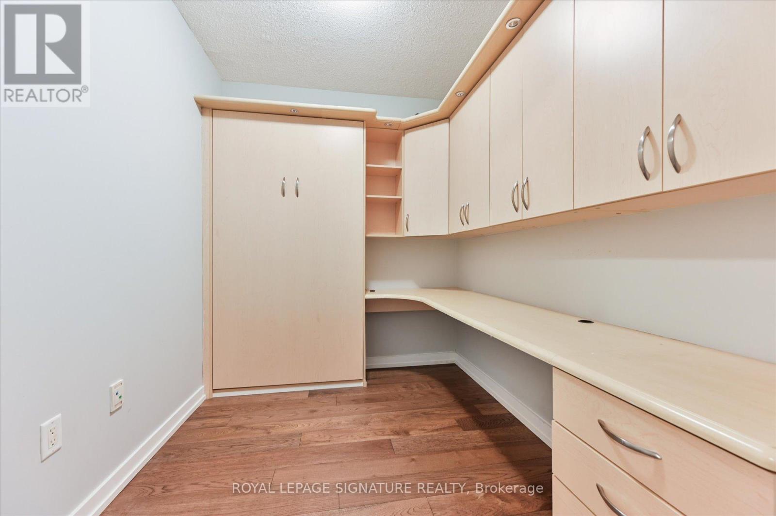1102 - 5 Mariner Terrace, Toronto, Ontario  M5V 3V6 - Photo 6 - C13542896