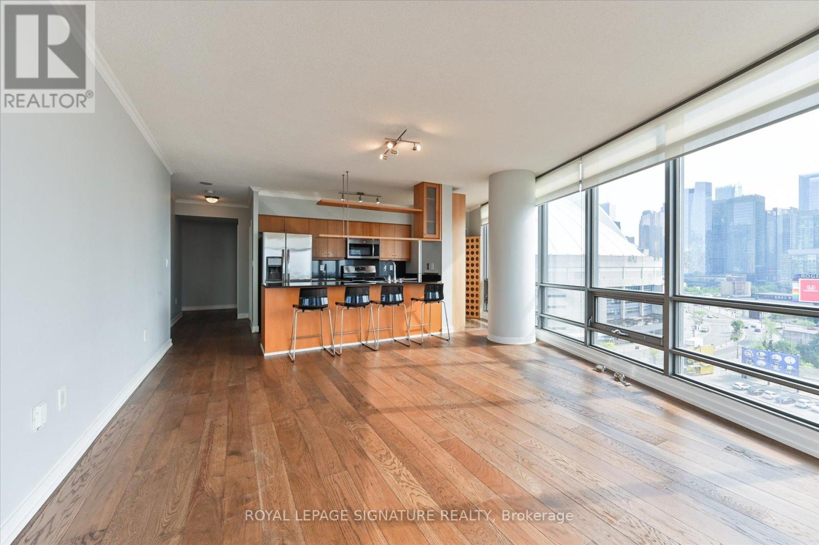 1102 - 5 Mariner Terrace, Toronto, Ontario  M5V 3V6 - Photo 8 - C13542896