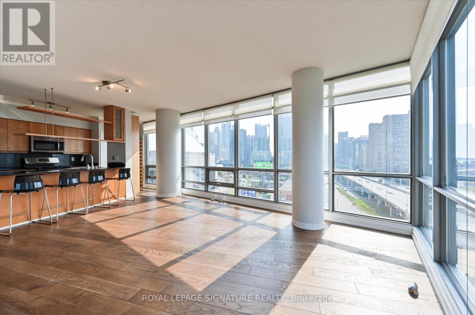 1102 - 5 Mariner Terrace, Toronto, Ontario  M5V 3V6 - Photo 9 - C13542896