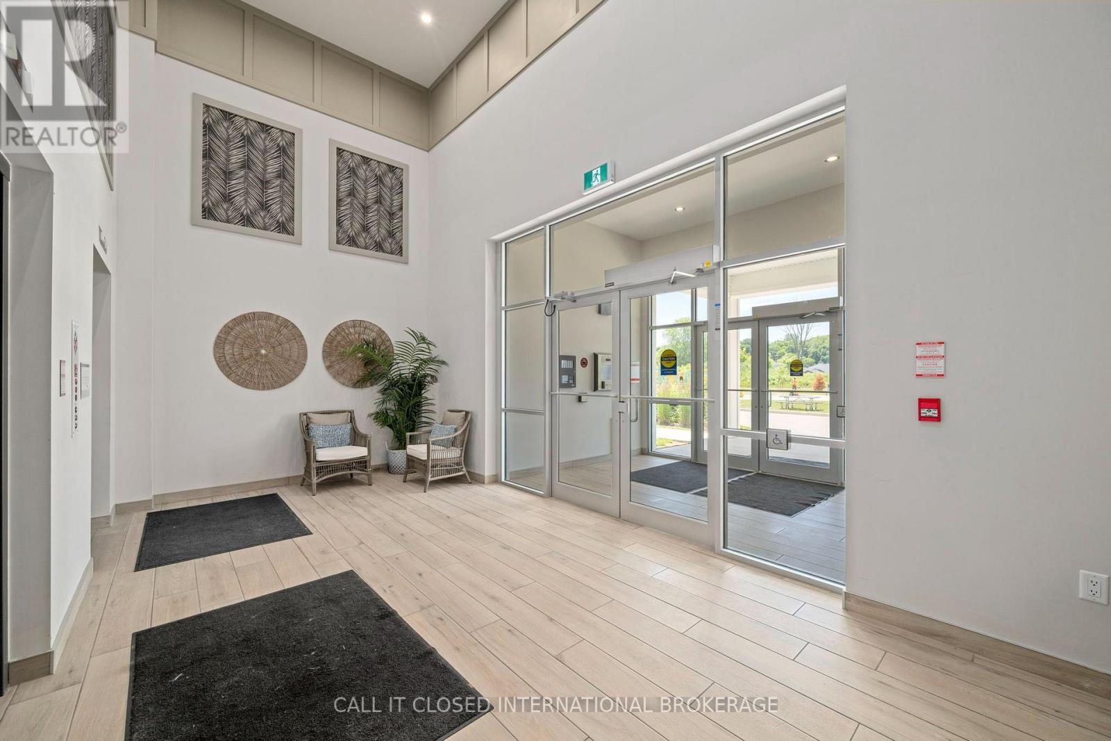 211 - 100 The Promenade, Central Elgin, Ontario  N5L 0B7 - Photo 3 - X13543246