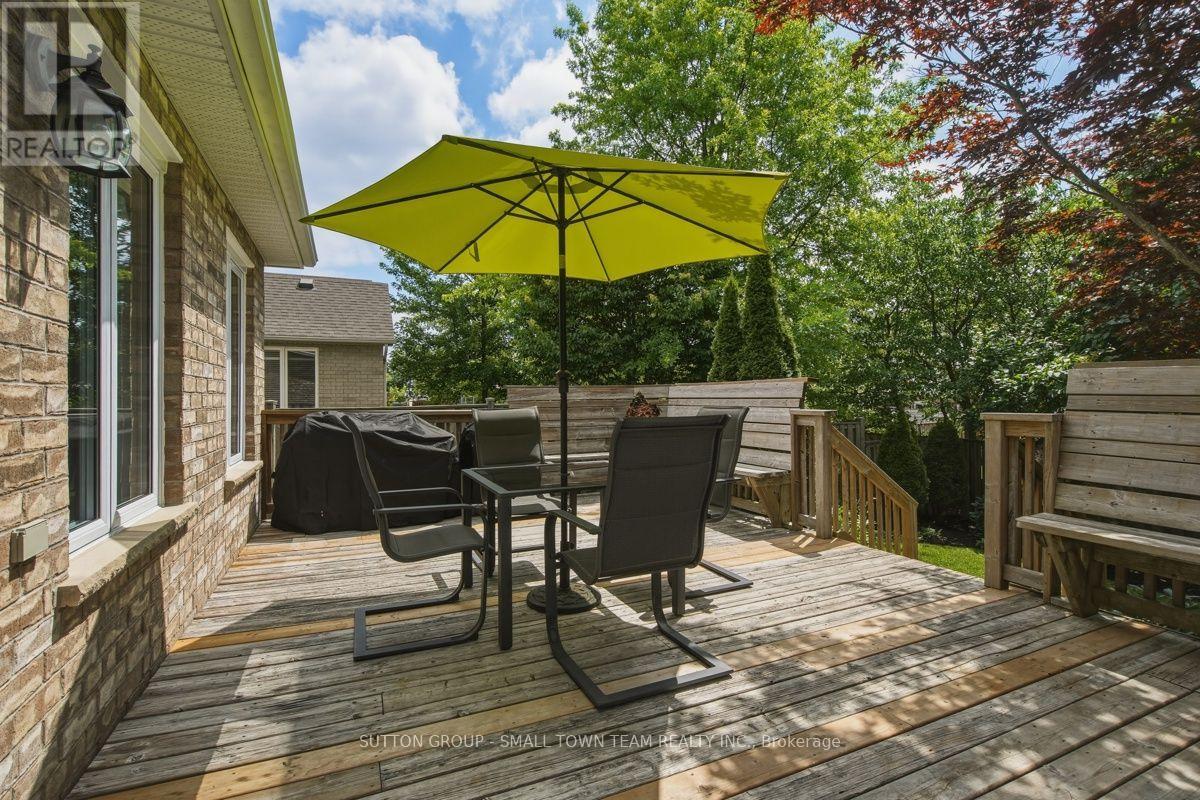 1129 South Wenige Drive, London North, Ontario  N5X 4G5 - Photo 37 - X13543270