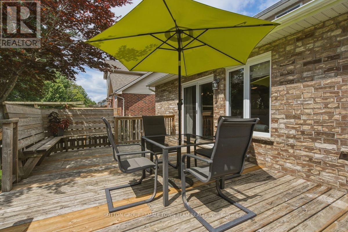 1129 South Wenige Drive, London North, Ontario  N5X 4G5 - Photo 40 - X13543270