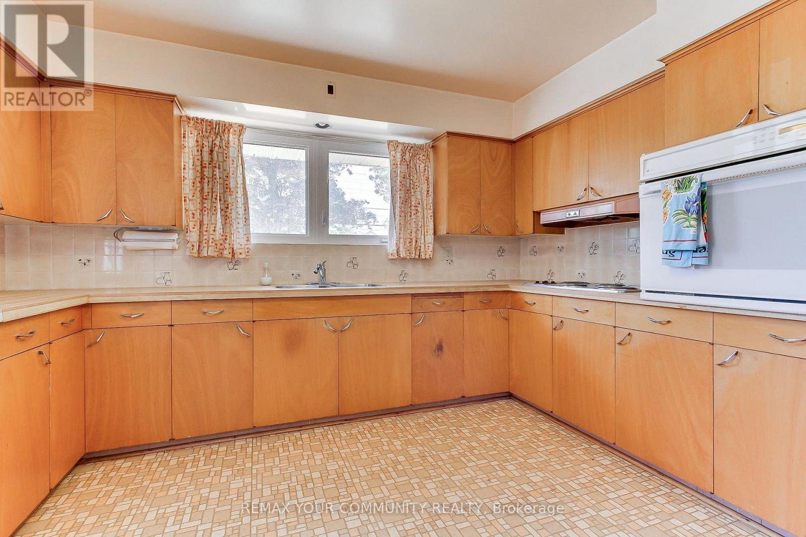 9947 Woodbine Avenue, Markham, Ontario  L6C 1H7 - Photo 17 - N13543228