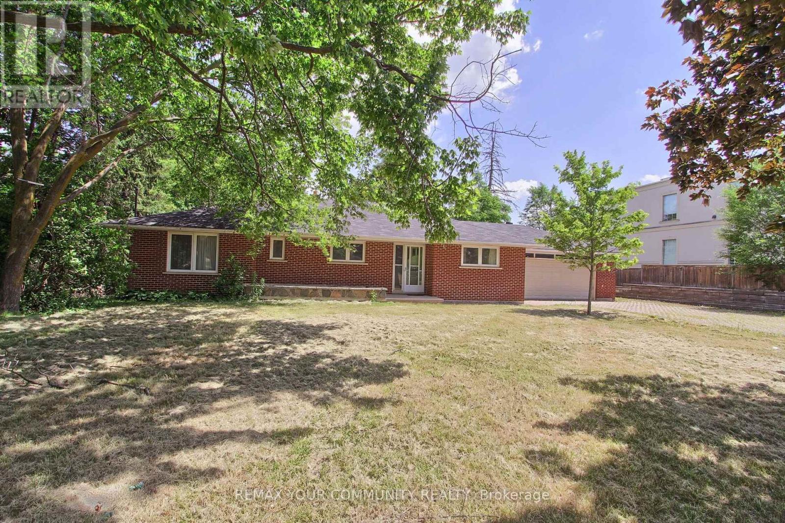 9947 Woodbine Avenue, Markham, Ontario  L6C 1H7 - Photo 3 - N13543228