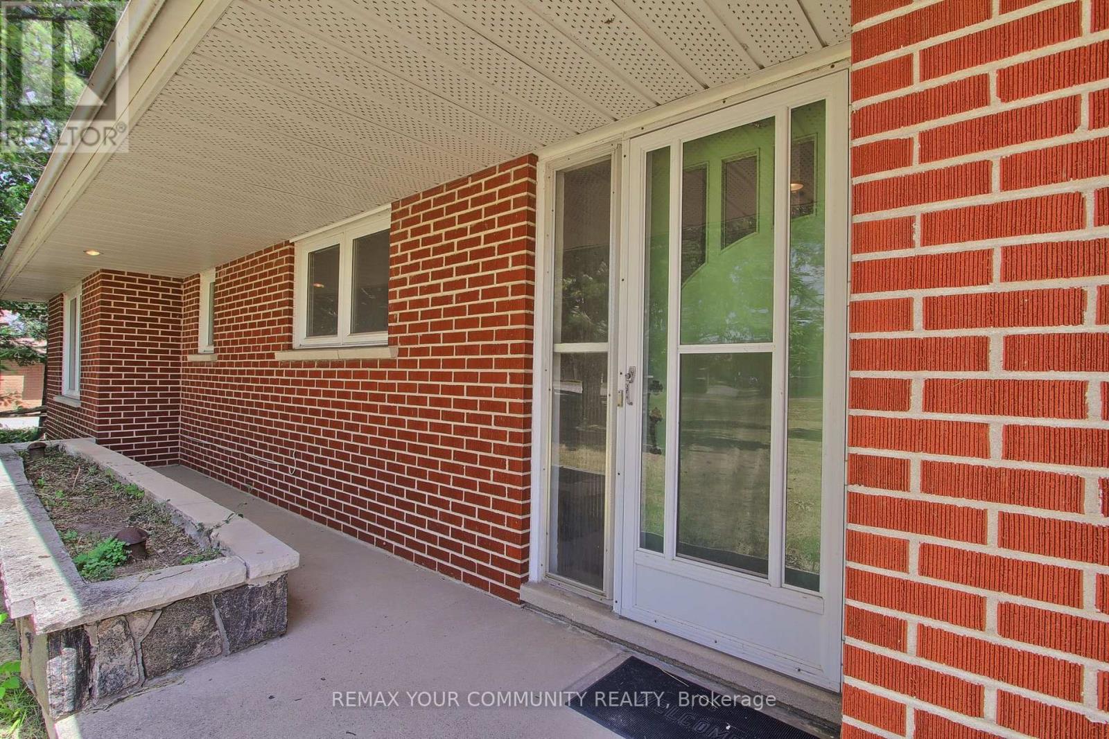 9947 Woodbine Avenue, Markham, Ontario  L6C 1H7 - Photo 6 - N13543228