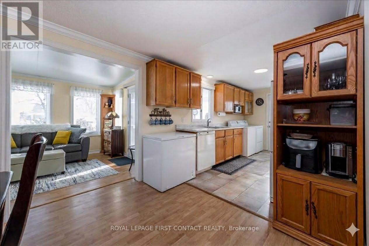 5 Terra Nova Arm, Innisfil, Ontario  L9S 1S1 - Photo 10 - N13061604