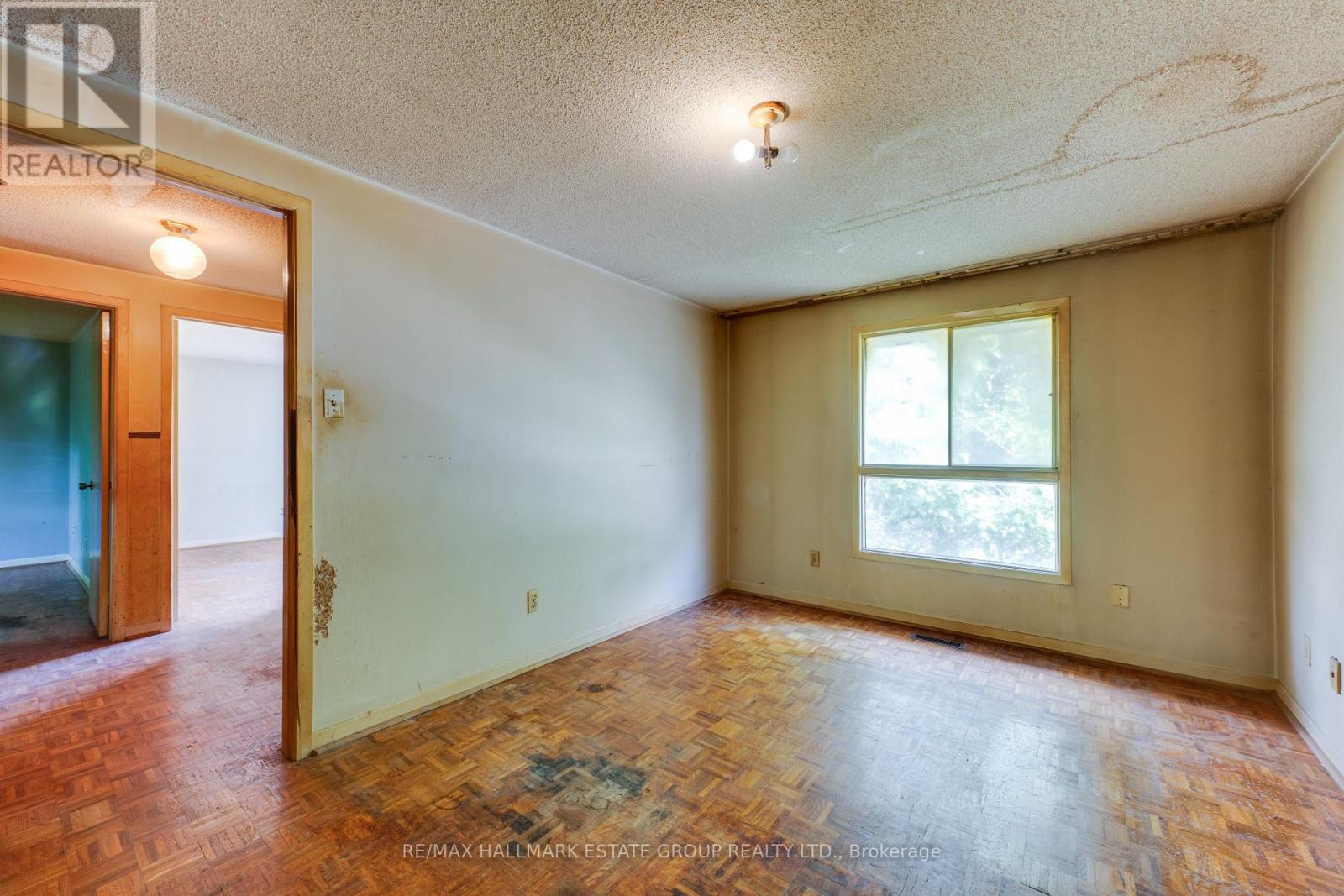 11 Pumfrey Crescent, Toronto, Ontario  M9V 4L5 - Photo 31 - W13542950