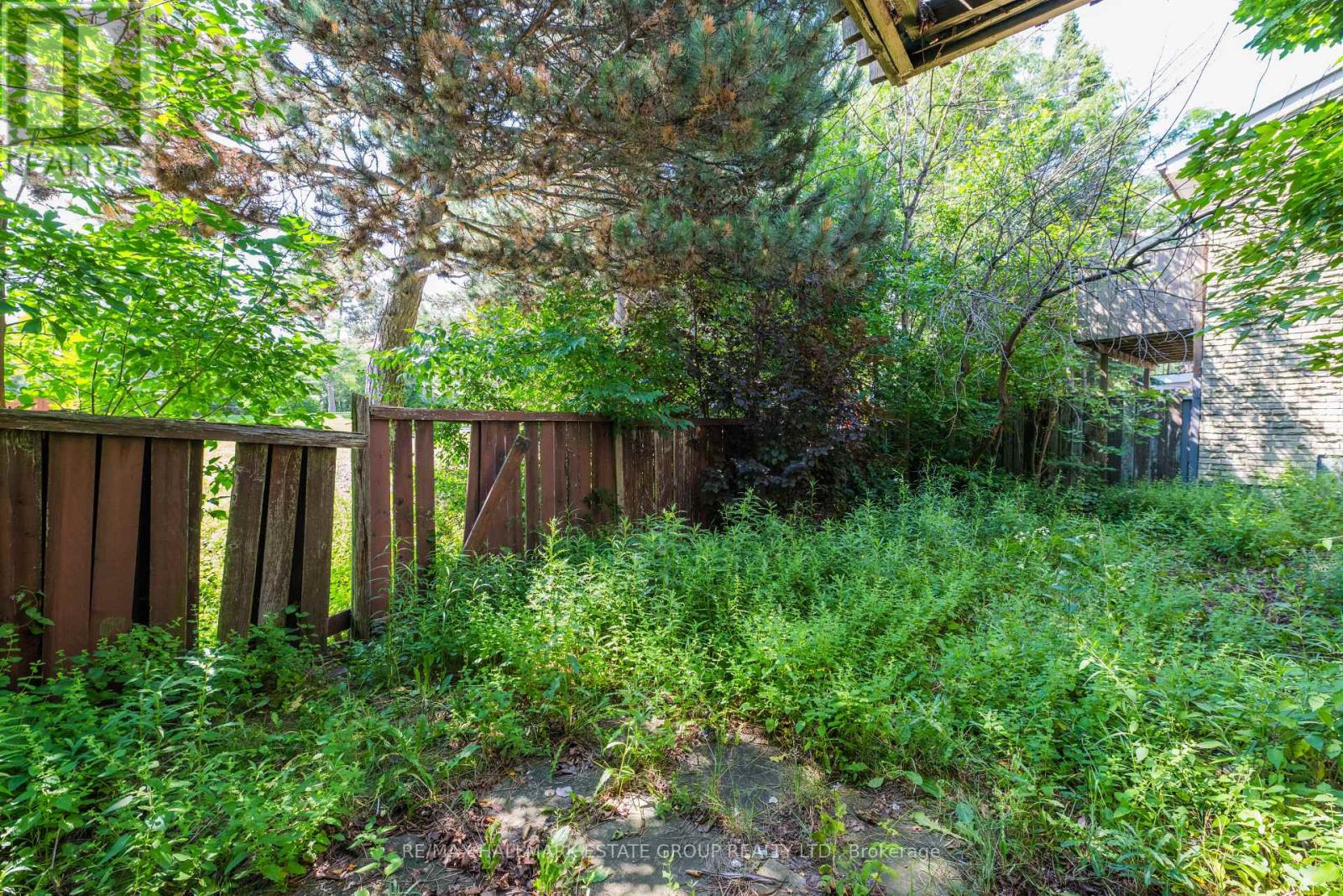 11 Pumfrey Crescent, Toronto, Ontario  M9V 4L5 - Photo 41 - W13542950