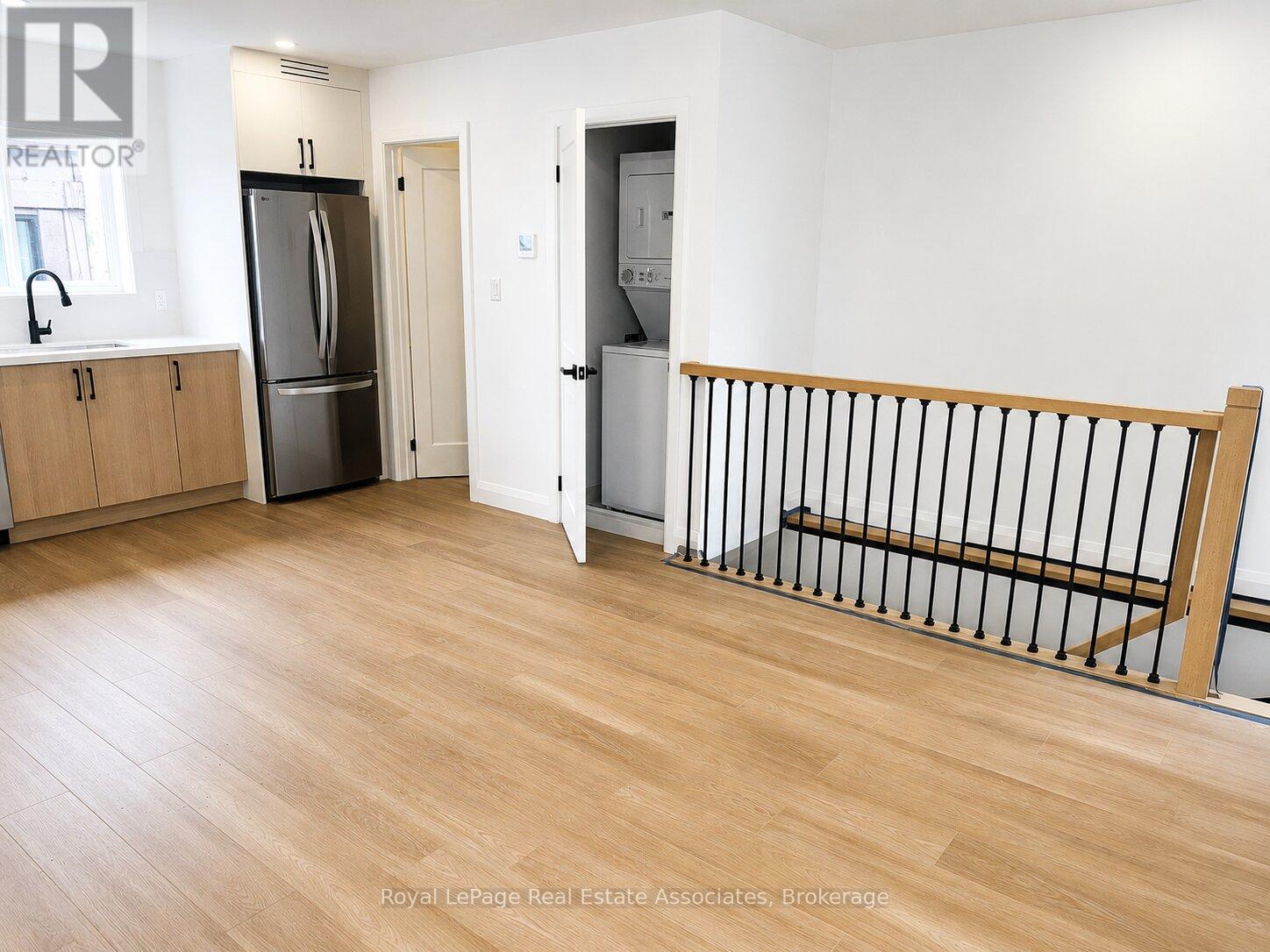 1 Gs - 17 White Avenue, Toronto, Ontario  M6N 1S7 - Photo 2 - W13543054