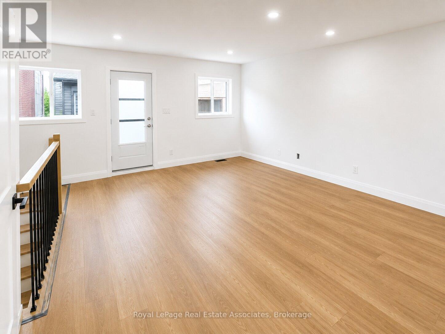 1 Gs - 17 White Avenue, Toronto, Ontario  M6N 1S7 - Photo 3 - W13543054