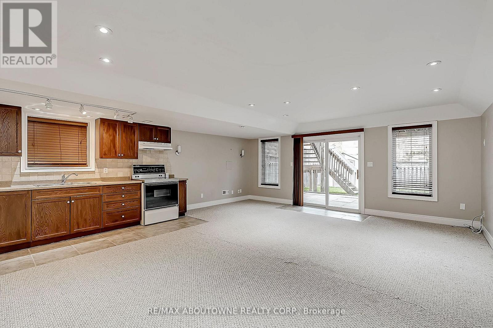 2415 Presquile Drive, Oakville, Ontario  L6H 0A7 - Photo 29 - W13543130