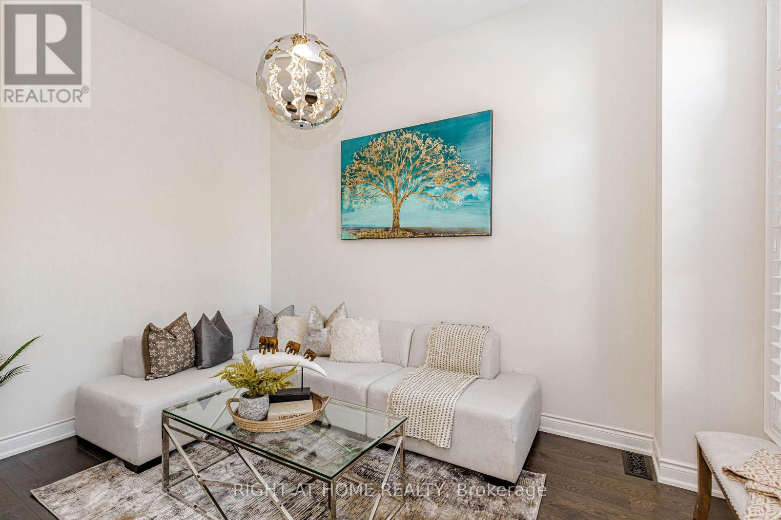 54 Threshing Mill Boulevard, Oakville, Ontario  L6H 0V6 - Photo 12 - W13543254