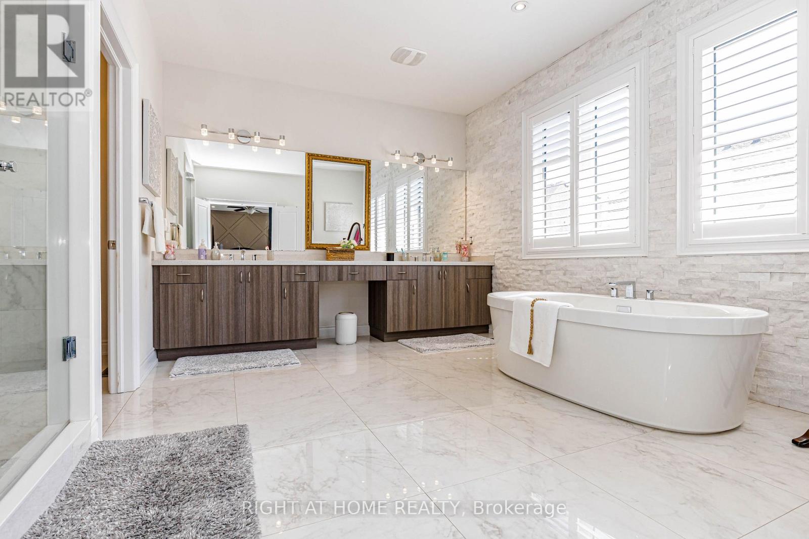 54 Threshing Mill Boulevard, Oakville, Ontario  L6H 0V6 - Photo 31 - W13543254