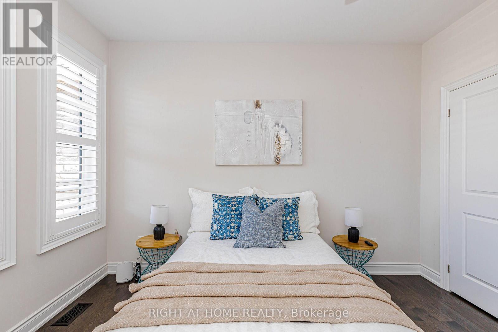 54 Threshing Mill Boulevard, Oakville, Ontario  L6H 0V6 - Photo 39 - W13543254