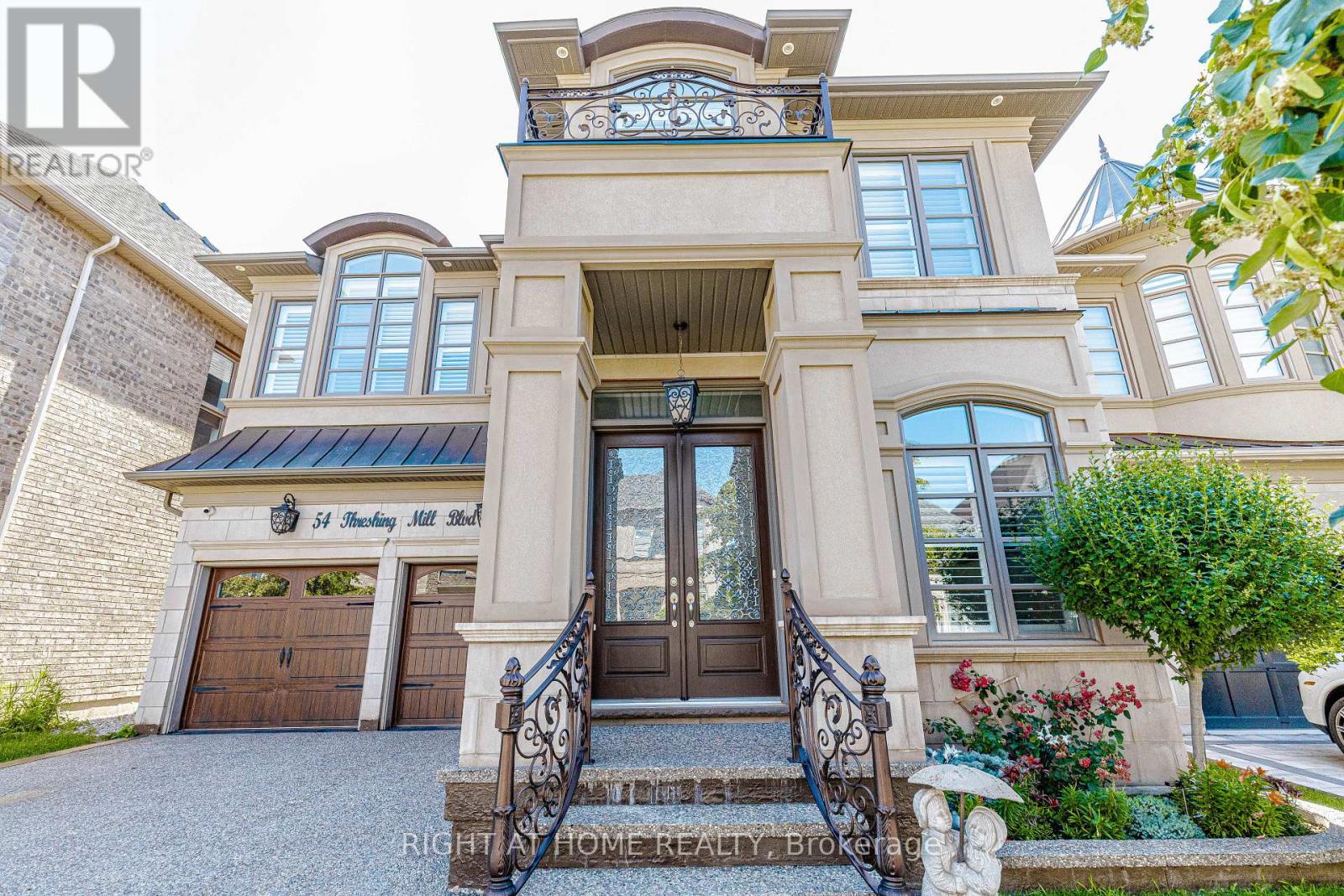 54 Threshing Mill Boulevard, Oakville, Ontario  L6H 0V6 - Photo 6 - W13543254