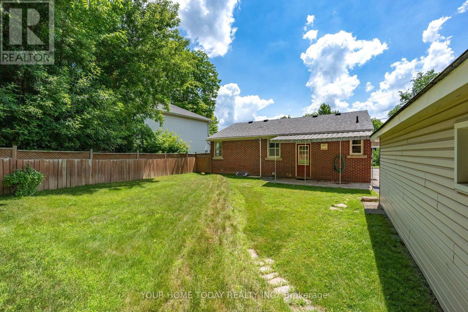 32 Dayfoot Drive, Halton Hills, Ontario  L7G 2L1 - Photo 23 - W13543276