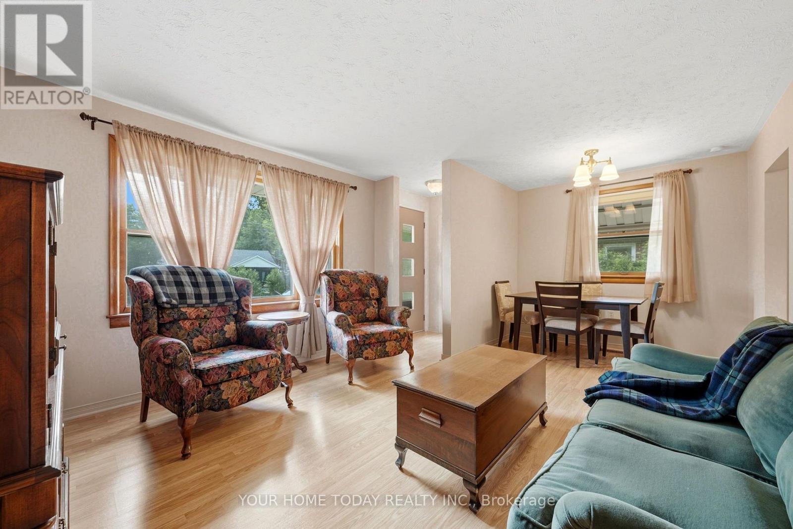 32 Dayfoot Drive, Halton Hills, Ontario  L7G 2L1 - Photo 3 - W13543276