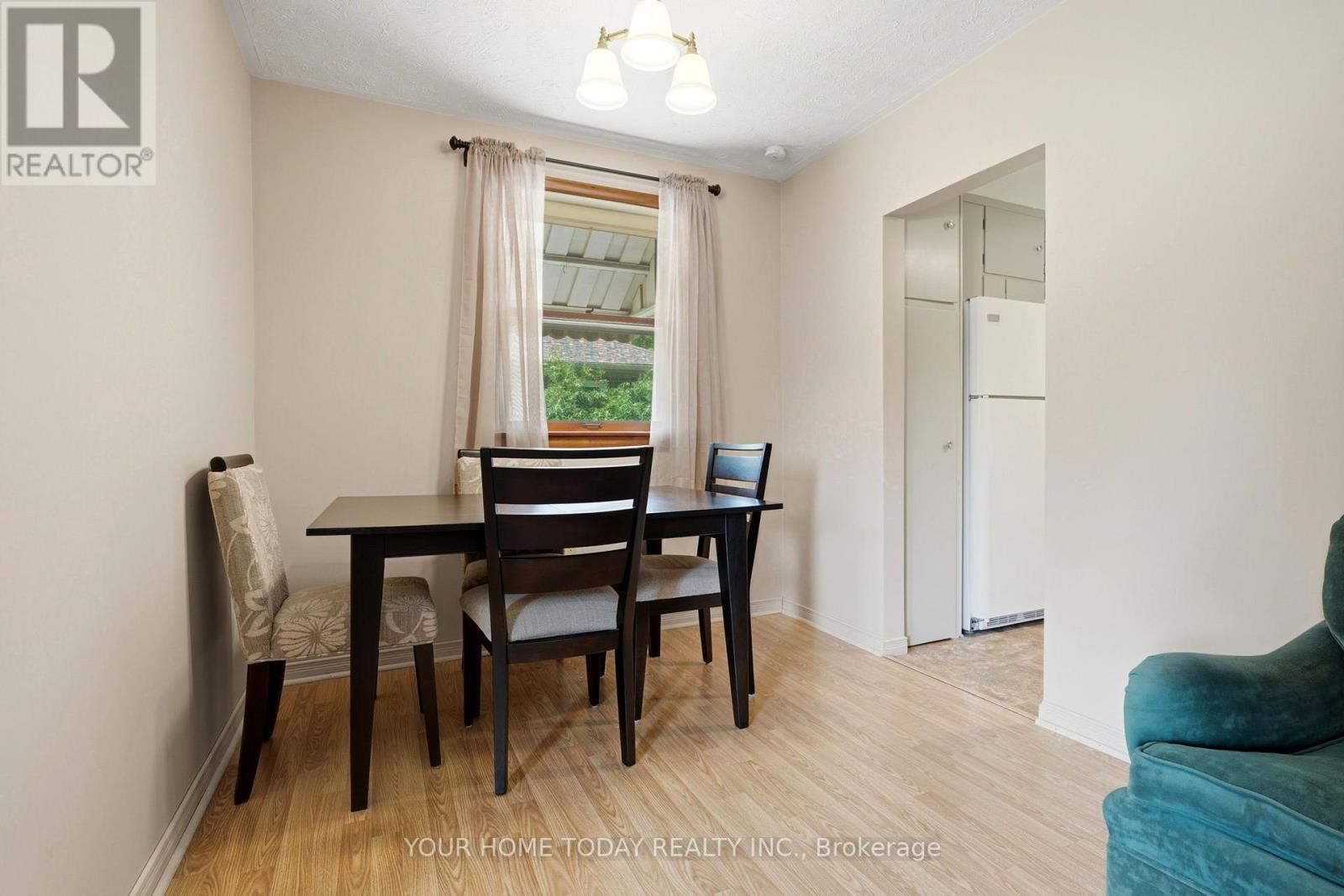 32 Dayfoot Drive, Halton Hills, Ontario  L7G 2L1 - Photo 7 - W13543276