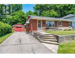 32 DAYFOOT DRIVE, Halton Hills, Ontario