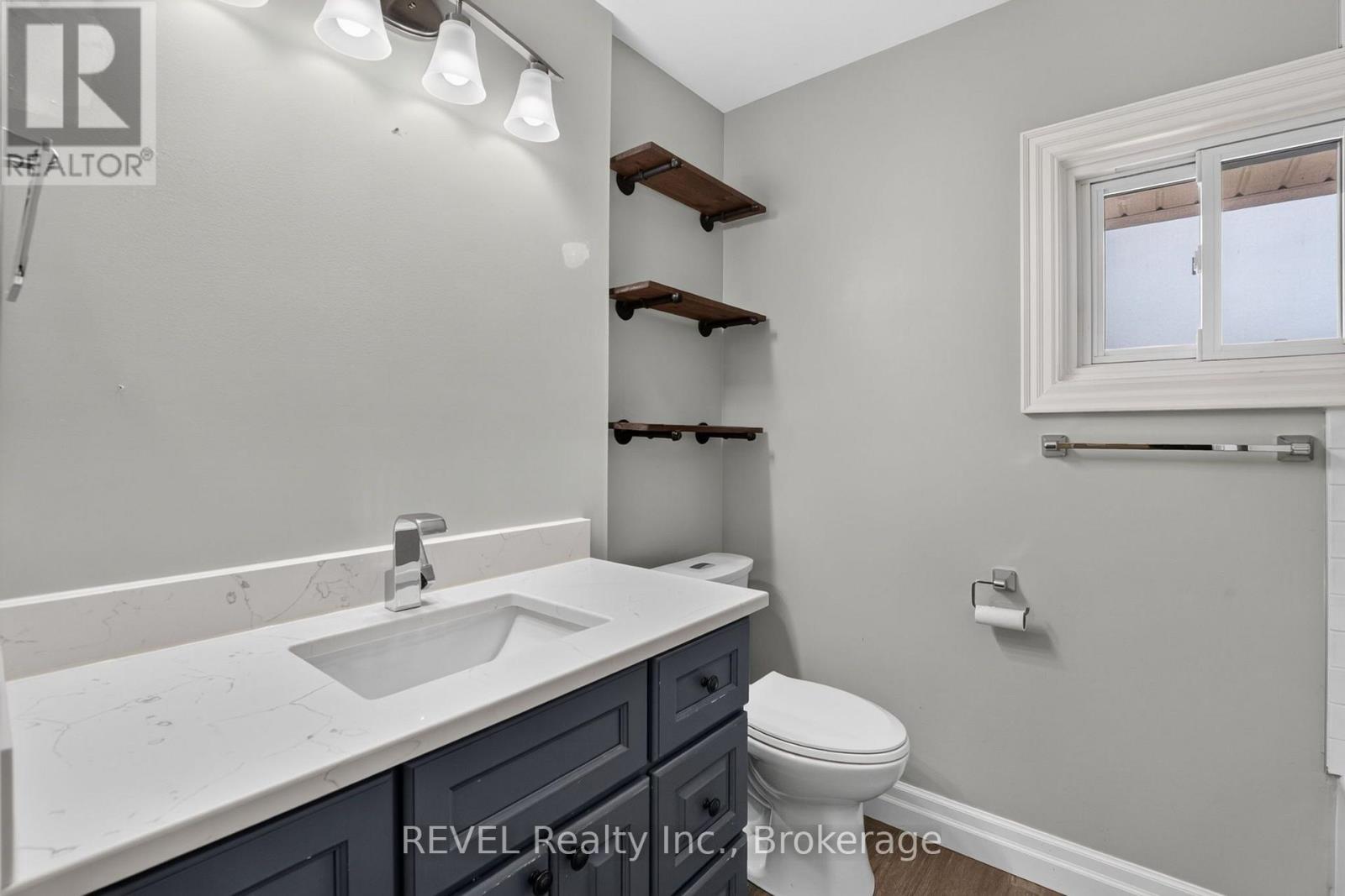1249 Four Mile Creek Road, Niagara-On-The-Lake, Ontario  L0S 1J0 - Photo 21 - X13542392