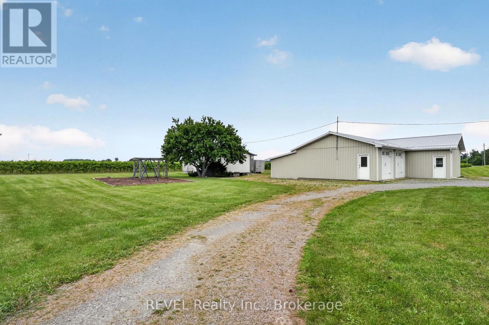 1249 Four Mile Creek Road, Niagara-On-The-Lake, Ontario  L0S 1J0 - Photo 40 - X13542392