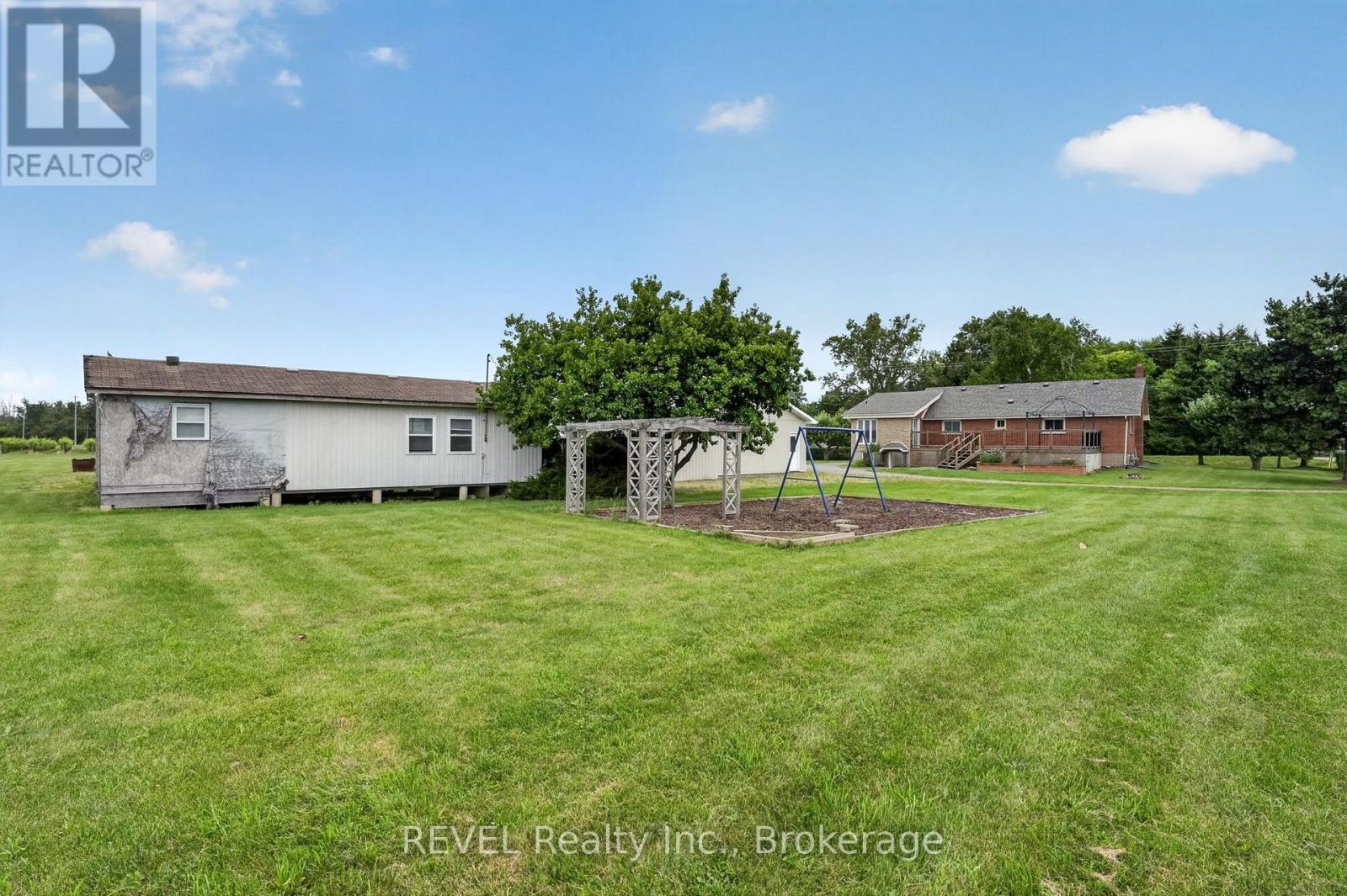 1249 Four Mile Creek Road, Niagara-On-The-Lake, Ontario  L0S 1J0 - Photo 39 - X13542392