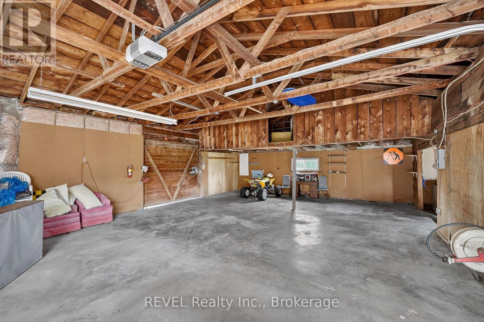 1249 Four Mile Creek Road, Niagara-On-The-Lake, Ontario  L0S 1J0 - Photo 46 - X13542392