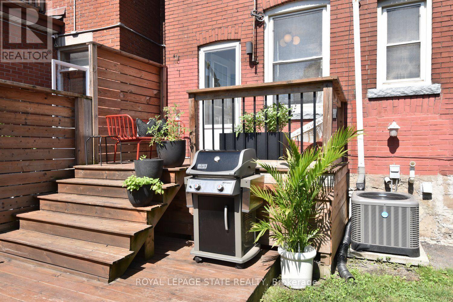 20 Fairholt Road N, Hamilton, Ontario L8M 2T1 - Photo 38 - X13542928