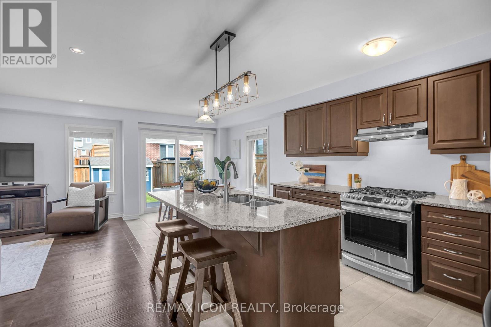 515 Equestrian Way, Cambridge, Ontario  N3E 0B5 - Photo 7 - X13542954