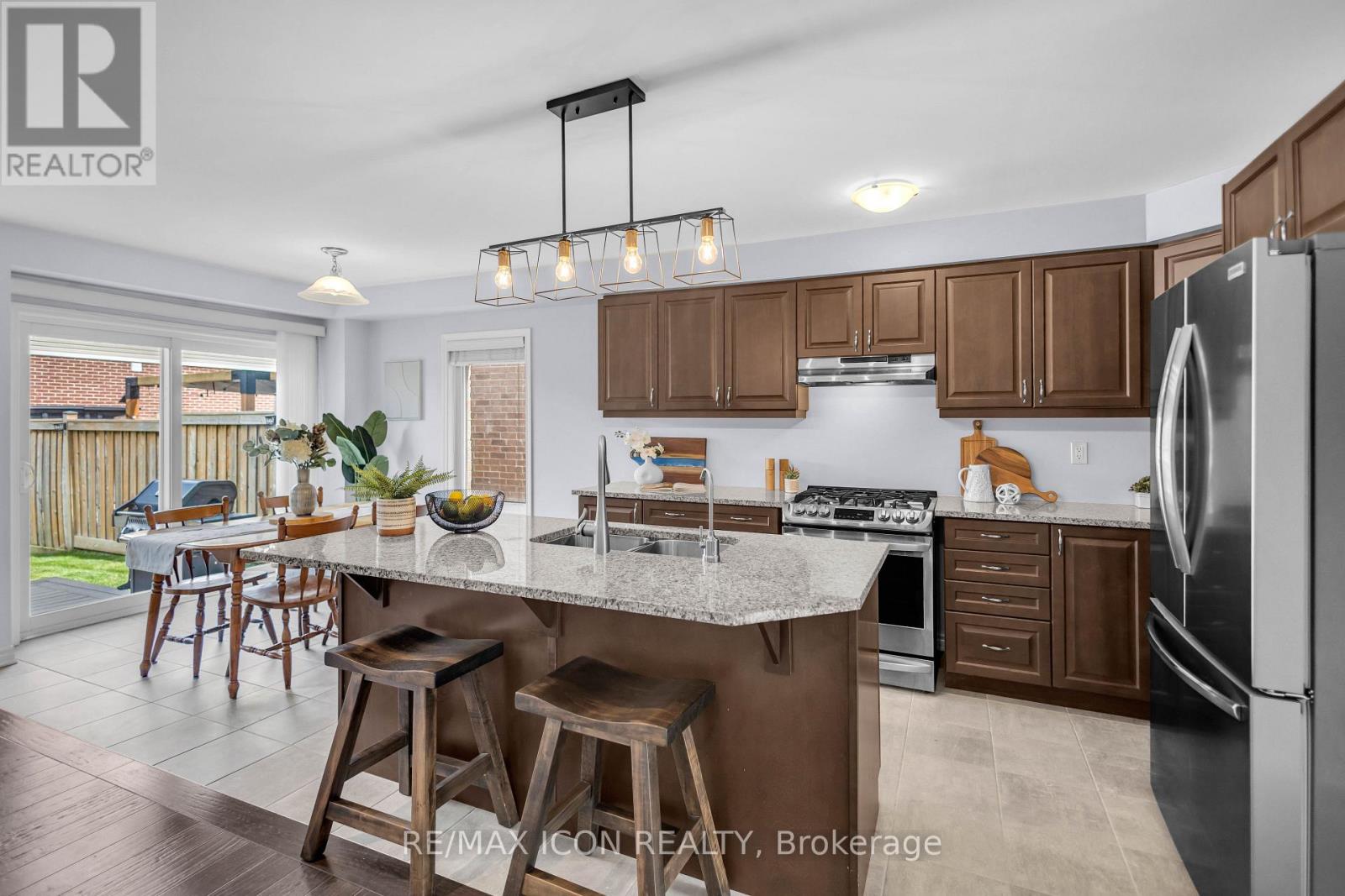 515 Equestrian Way, Cambridge, Ontario  N3E 0B5 - Photo 8 - X13542954