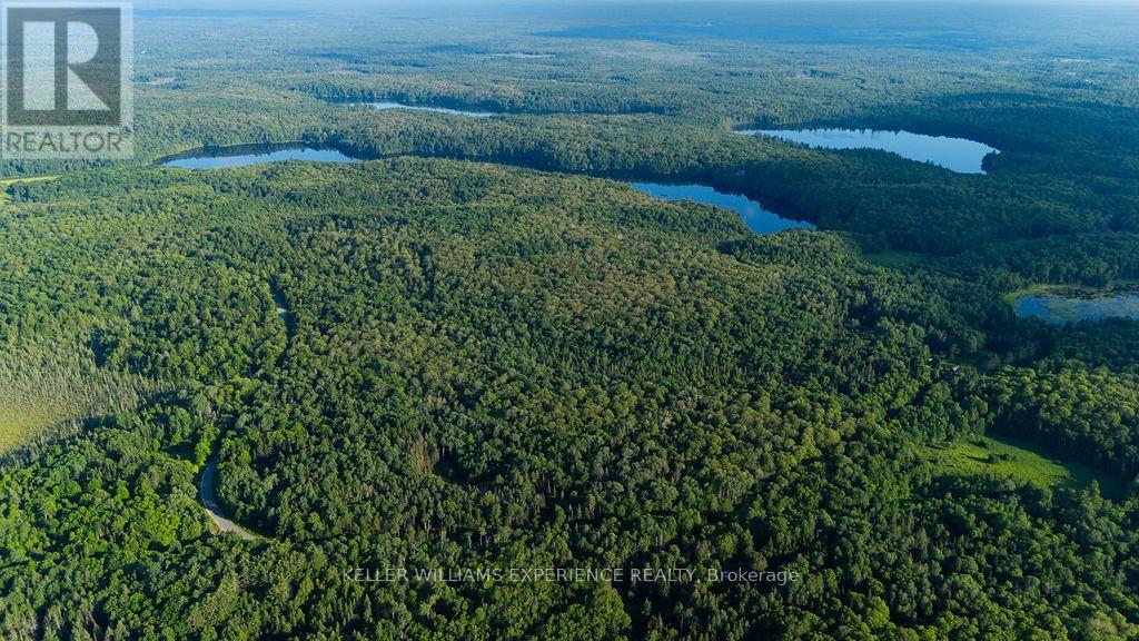 2101 Ahmic Lake Road, Magnetawan, Ontario  P0A 1P0 - Photo 17 - X13542974