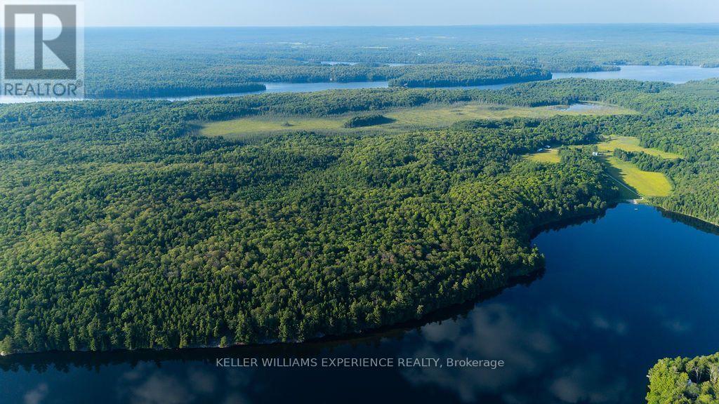 2101 Ahmic Lake Road, Magnetawan, Ontario  P0A 1P0 - Photo 21 - X13542974
