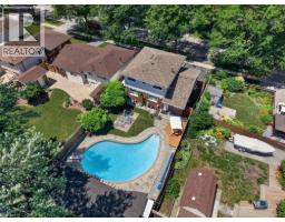 2440 CYPRUS Avenue, Burlington, Ontario