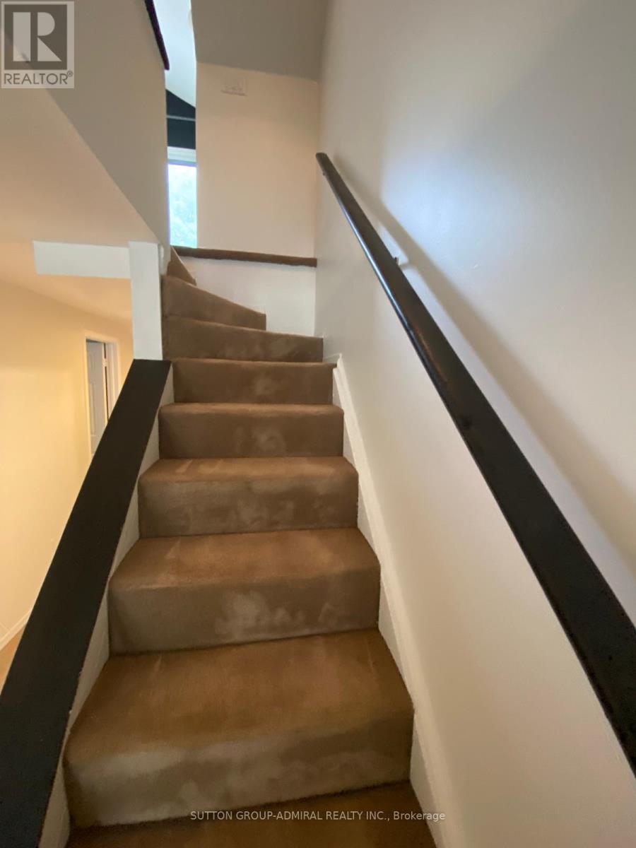 UPPER - 177 LOGAN AVENUE - Photo 15