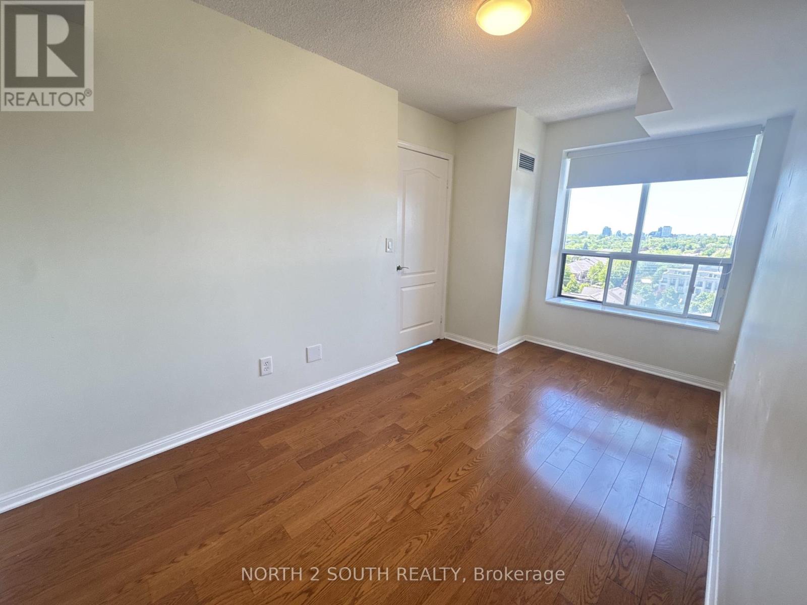 1002 - 1150 Parkwest Place, Mississauga, Ontario  L5E 3K4 - Photo 15 - W13058406