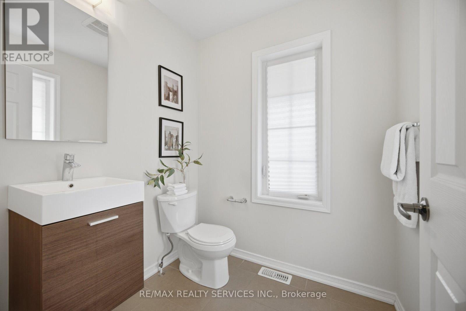 144 Baffin Crescent, Brampton, Ontario  L7A 4K9 - Photo 22 - W13537780