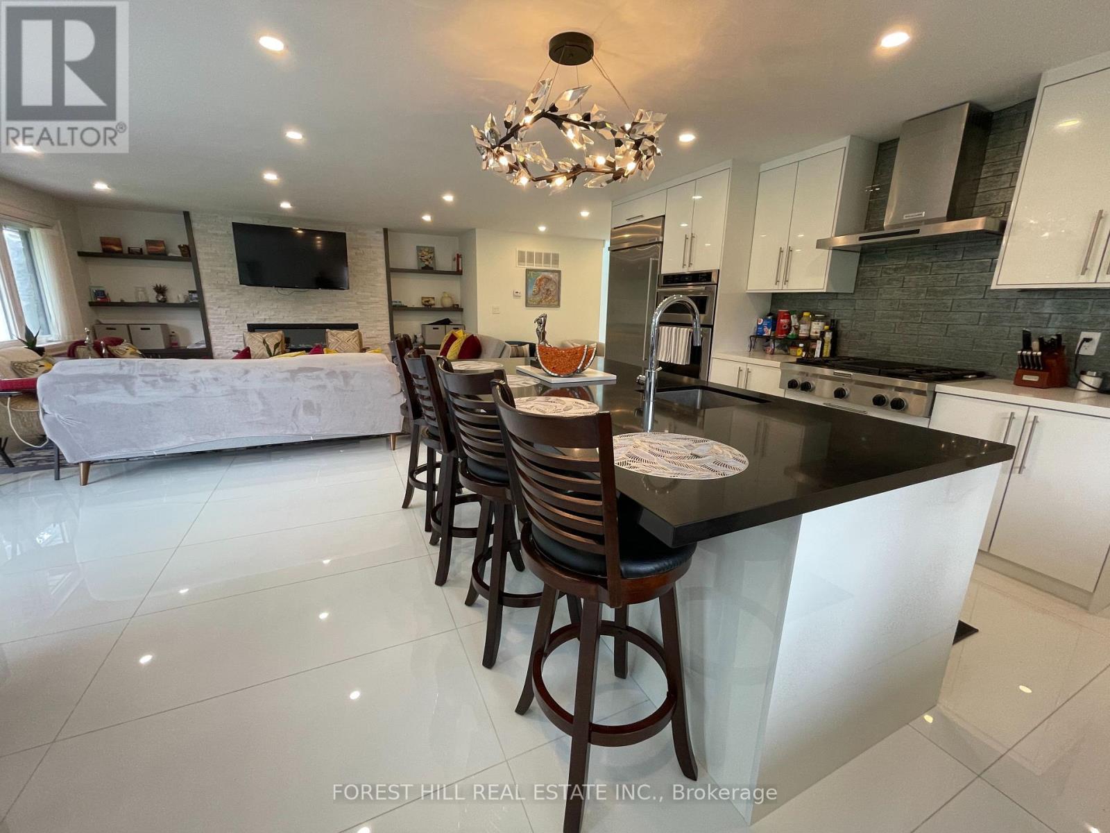 24 Academy Road, Toronto, Ontario  M9N 3K2 - Photo 17 - W13543198