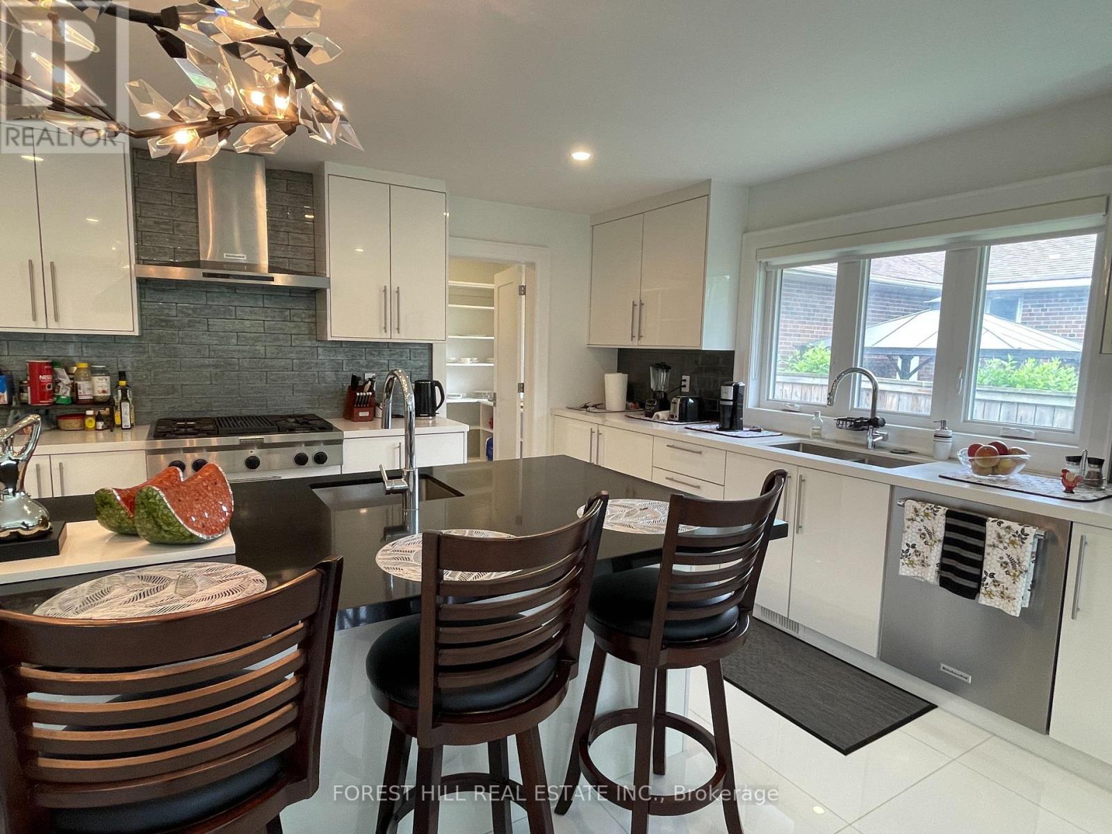 24 Academy Road, Toronto, Ontario  M9N 3K2 - Photo 21 - W13543198