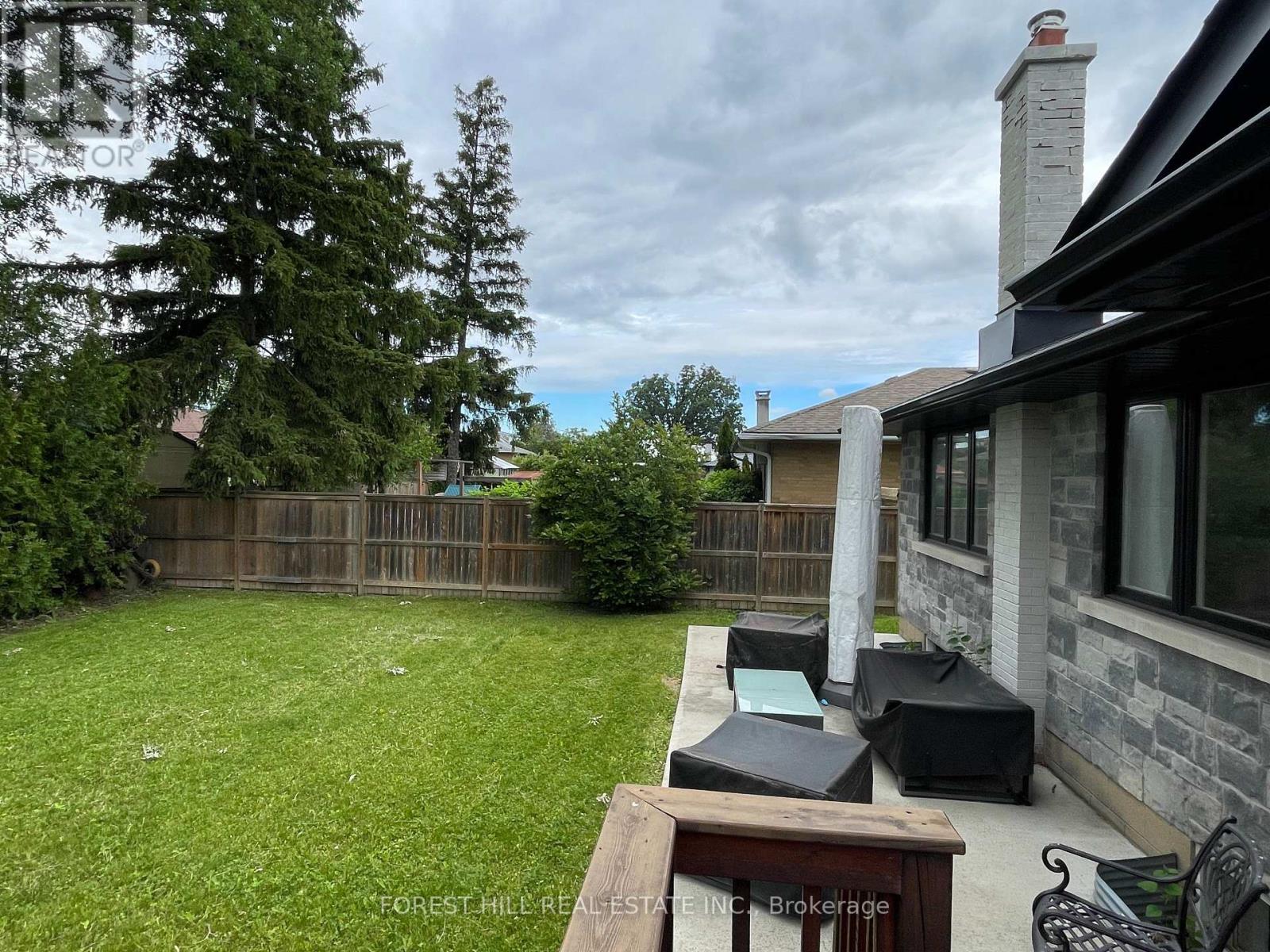 24 Academy Road, Toronto, Ontario  M9N 3K2 - Photo 23 - W13543198