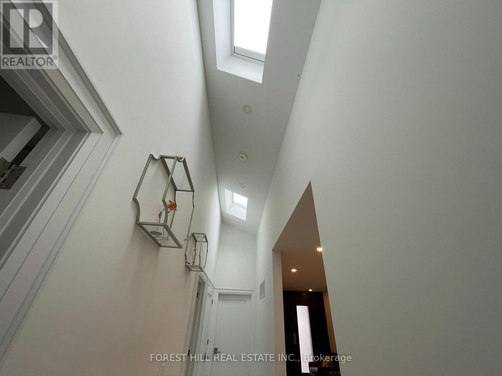 24 Academy Road, Toronto, Ontario  M9N 3K2 - Photo 11 - W13543198